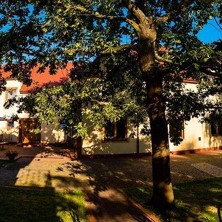 Gosciniec Kocmierzow Bed & Breakfast Сандомир Екстериор снимка