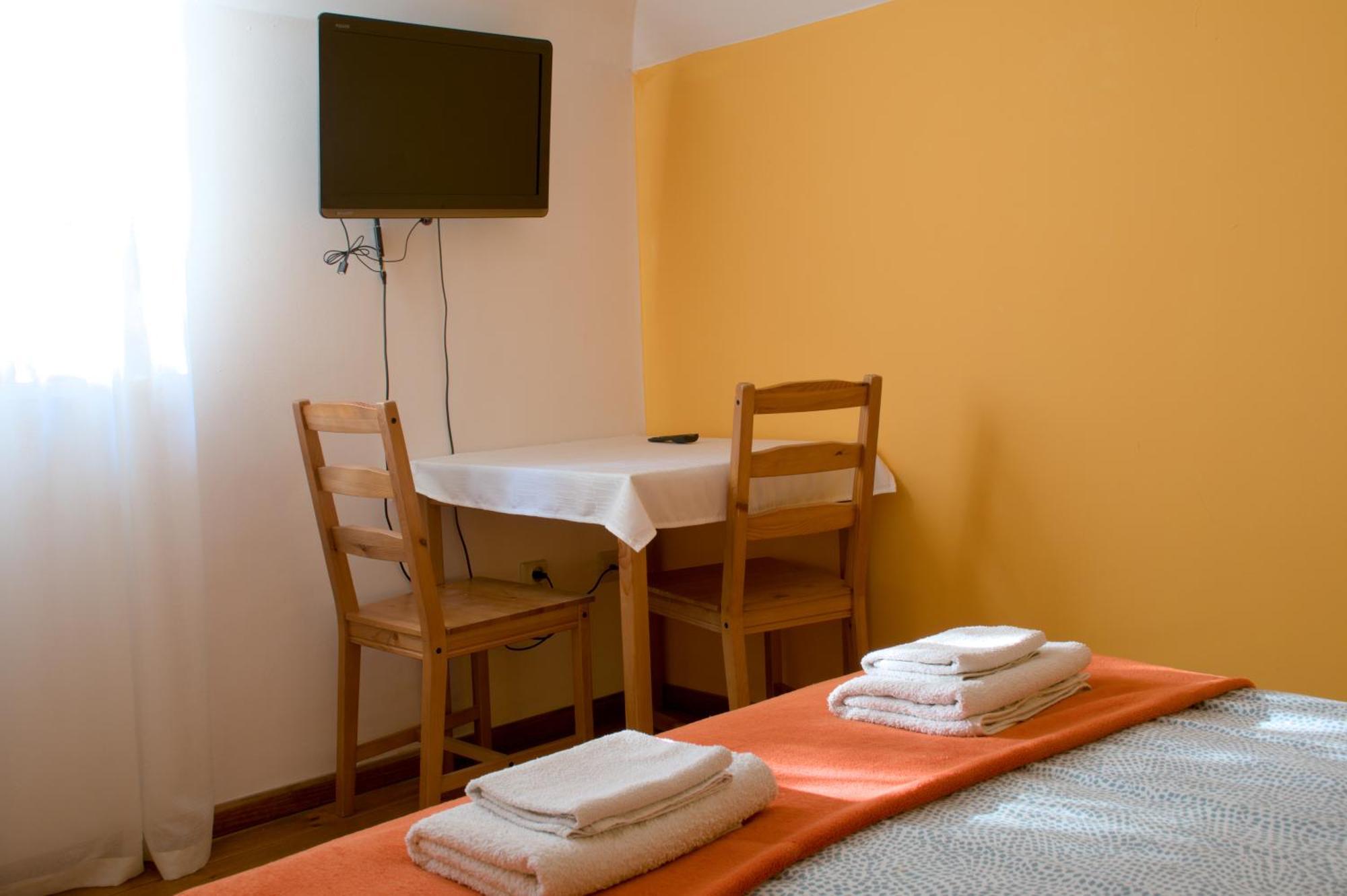 Gosciniec Kocmierzow Bed & Breakfast Сандомир Екстериор снимка