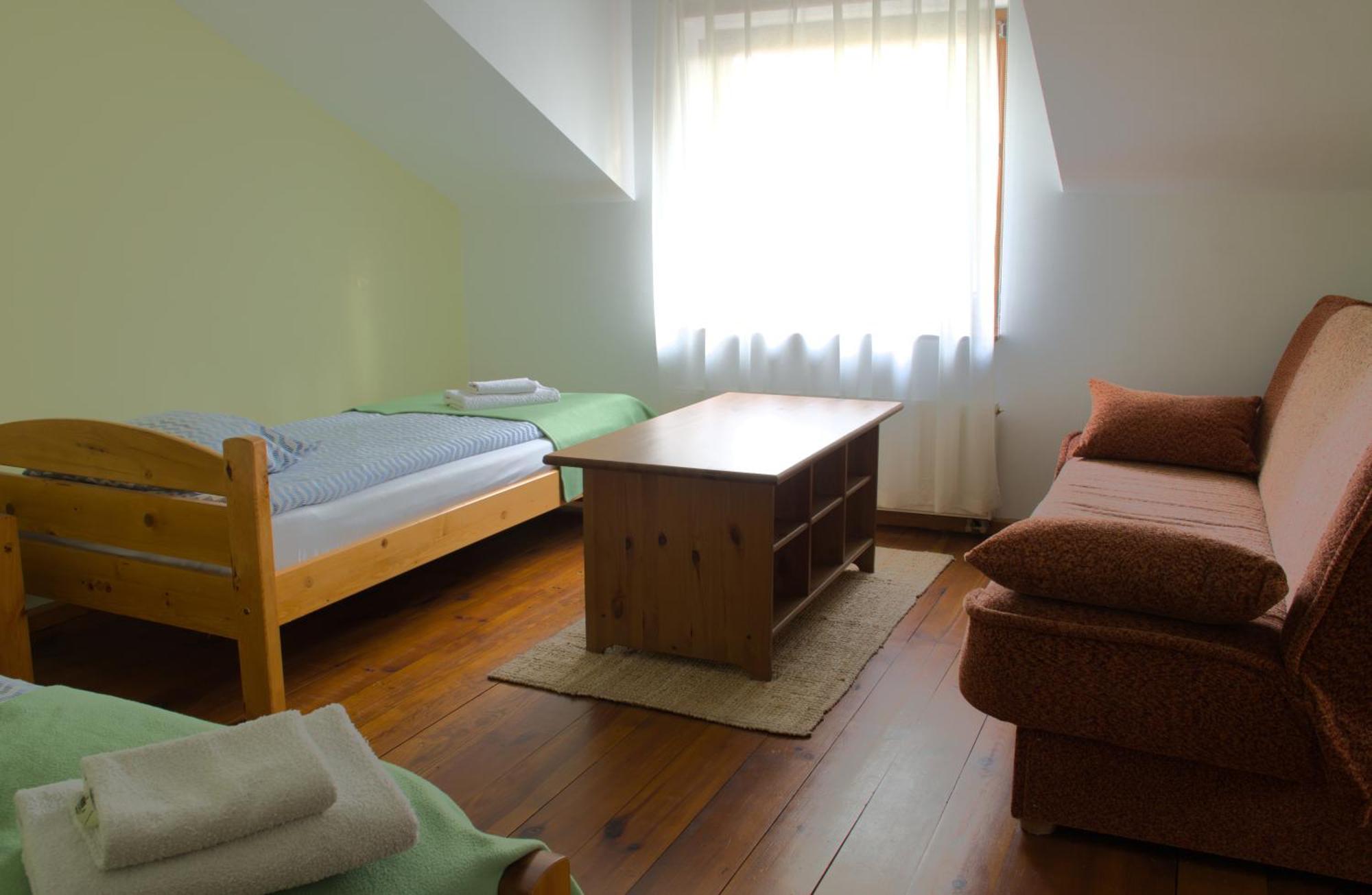 Gosciniec Kocmierzow Bed & Breakfast Сандомир Екстериор снимка