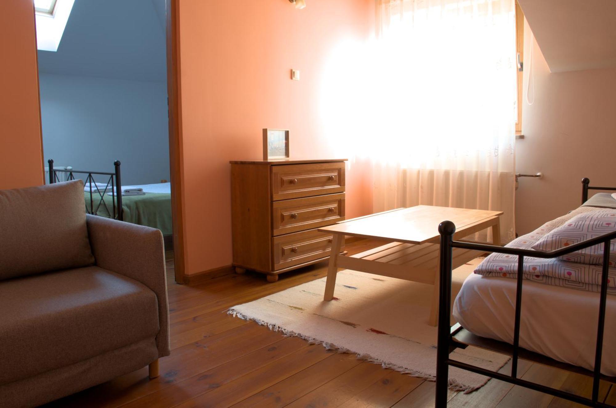 Gosciniec Kocmierzow Bed & Breakfast Сандомир Екстериор снимка