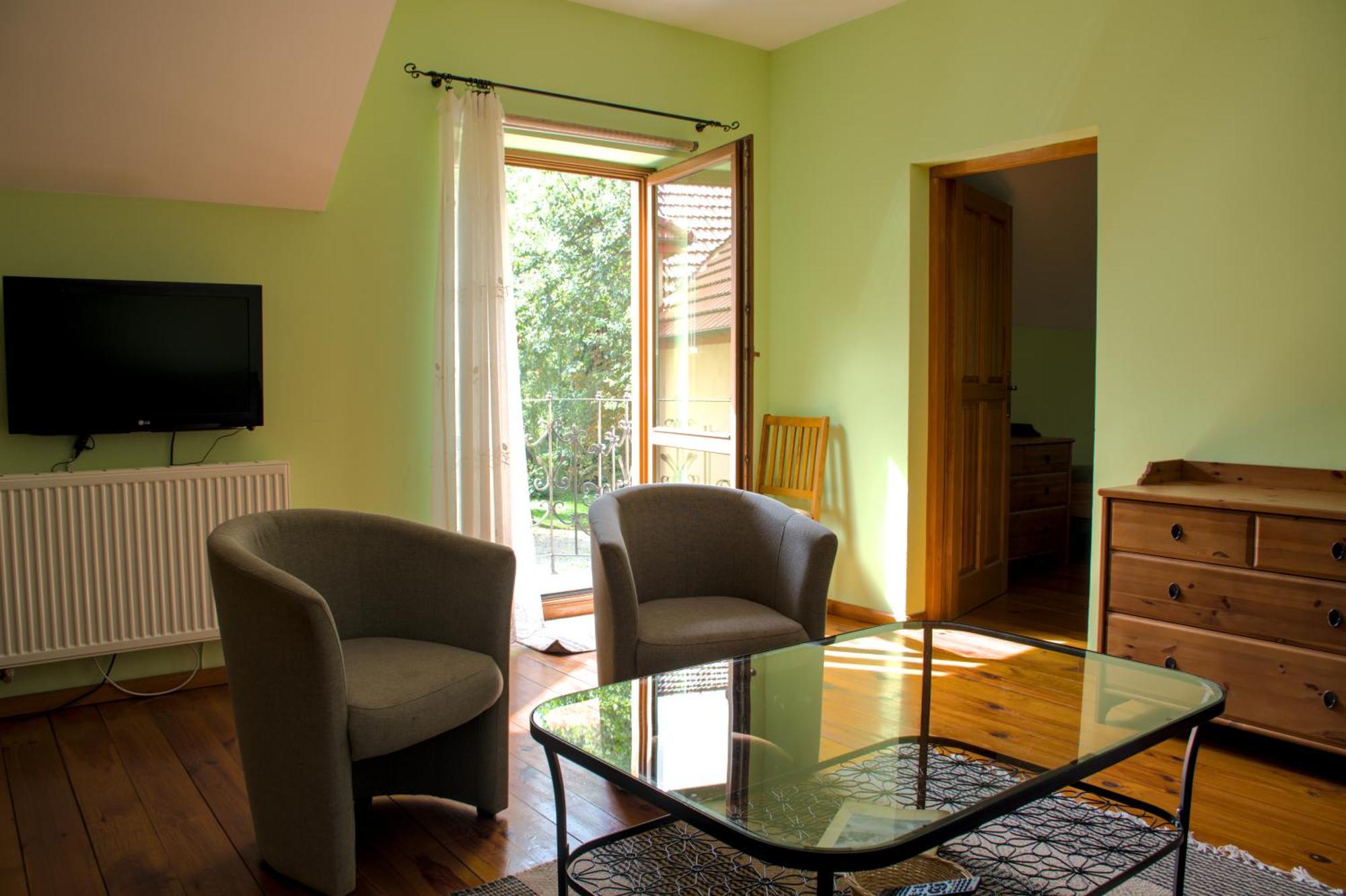 Gosciniec Kocmierzow Bed & Breakfast Сандомир Екстериор снимка