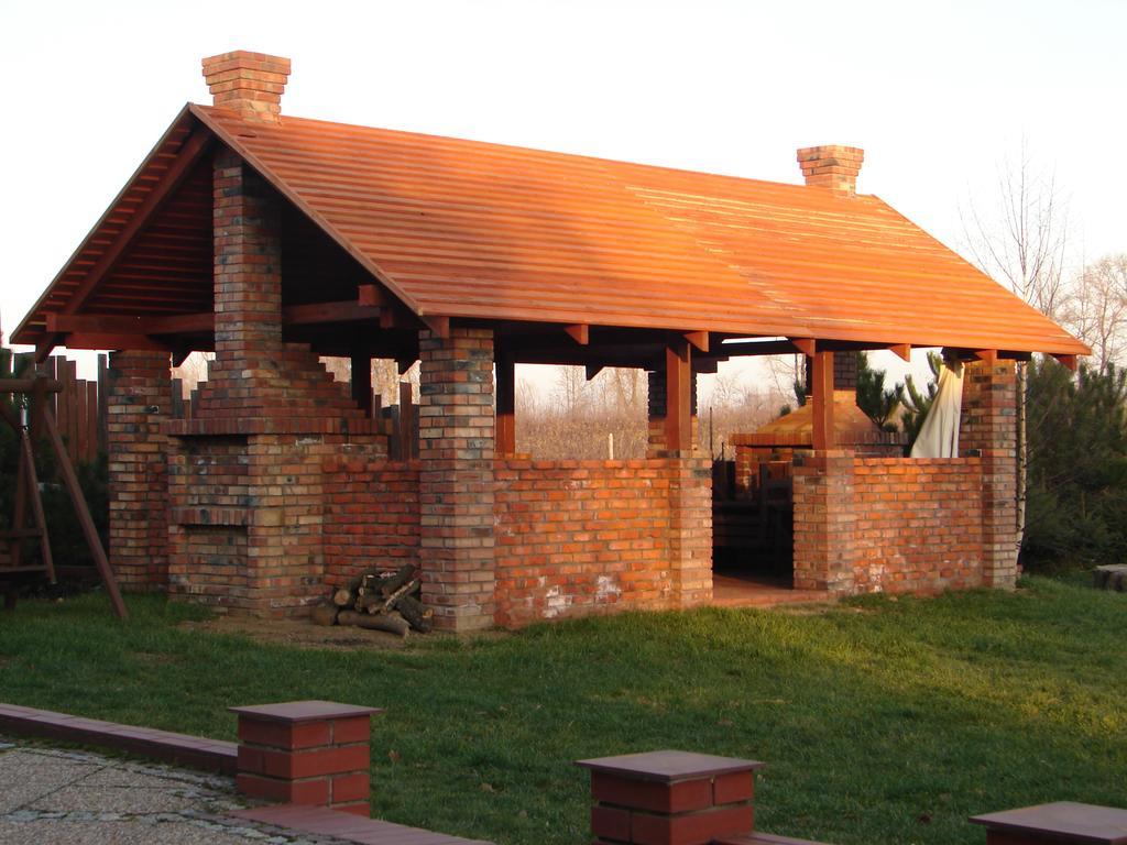 Gosciniec Kocmierzow Bed & Breakfast Сандомир Екстериор снимка